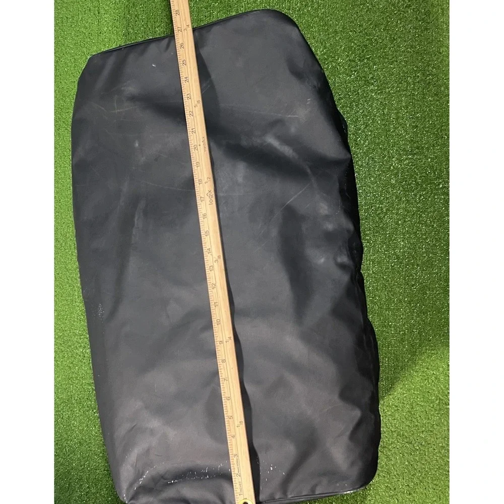 Memphis Tigers Team Issue Duffle Bag Nike Tiger Track & Field‎ Gym Bag EUC UofM